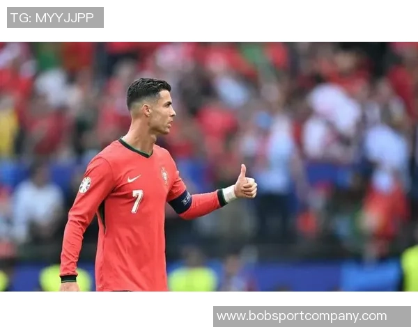 特朗普透露C罗致电感谢白宫行程称其完美无瑕令人钦佩