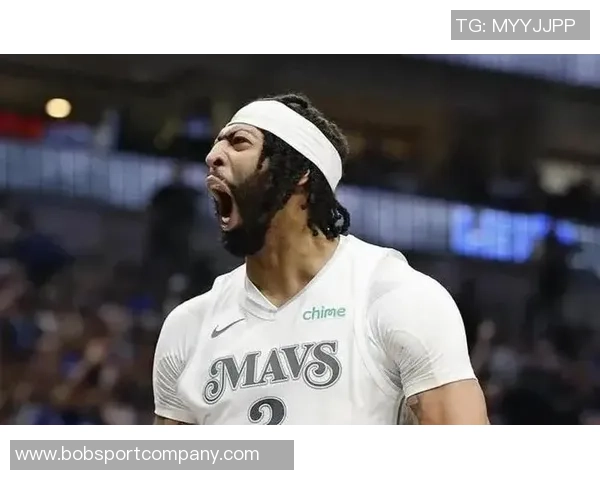 浓眉在训练营增重13斤展现更强壮体态引发球迷热议