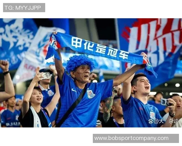 申花新援拉唐抵达上海自嘲绰号大老鼠引发球迷热议