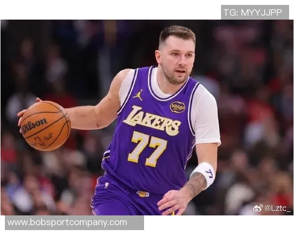 里夫斯谈詹姆斯与东契奇的独特性与细微差别之处